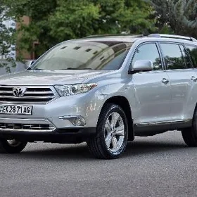 Toyota Highlander 2013