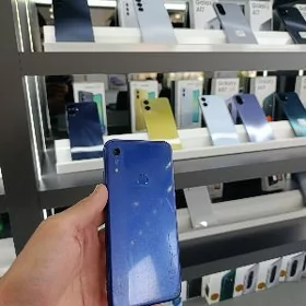 Honor 8A