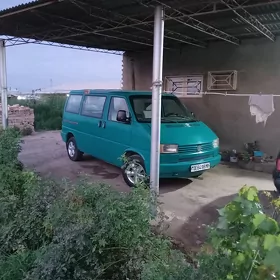 Volkswagen Transporter 1990