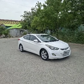 Hyundai Elantra 2012