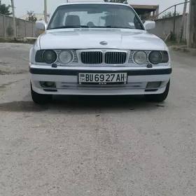 BMW 525 1989
