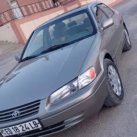 Toyota Camry 1999