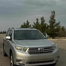 Toyota Highlander 2013