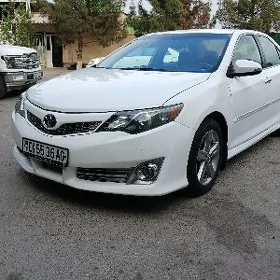 Toyota Camry 2011