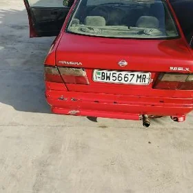 Nissan Primera 1992