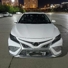 Toyota Camry 2022
