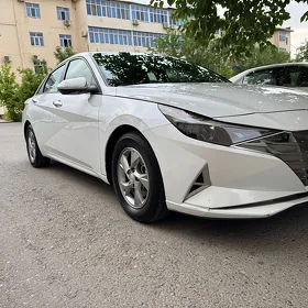 Hyundai Elantra 2021