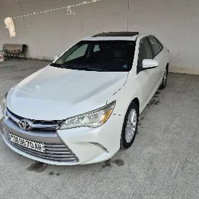 Toyota Camry 2016