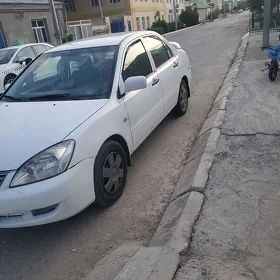 Mitsubishi Lancer 2011