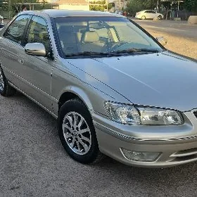 Toyota Camry 2000