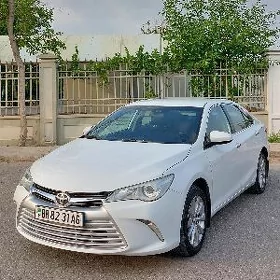 Toyota Camry 2016