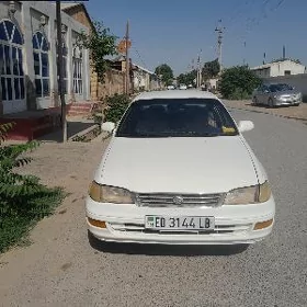 Toyota Corona 1996
