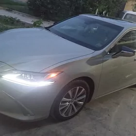 Lexus ES 350 2021