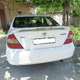 Toyota Camry 2004