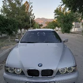 BMW E39 2002