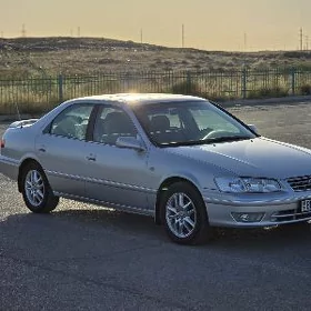 Toyota Camry 2001