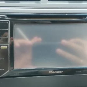 Pioner AVH-2350 DVD