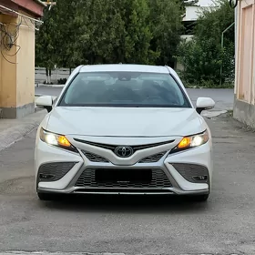 Toyota Camry 2023