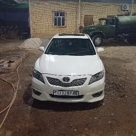 Toyota Camry 2010