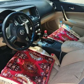 Nissan Maxima 2012