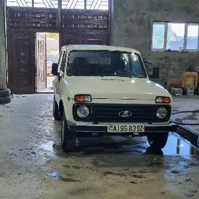 Lada Niva 2008