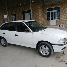 Opel Astra 1992