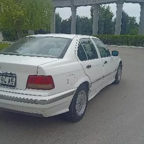 BMW 320 1995