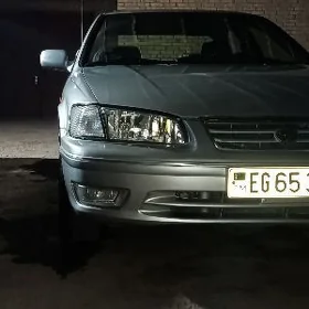 Toyota Camry 2000