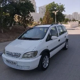 Opel Zafira 2004