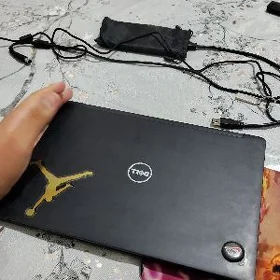 DELL MINI NOTEBOOK