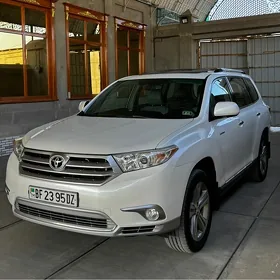 Toyota Highlander 2011
