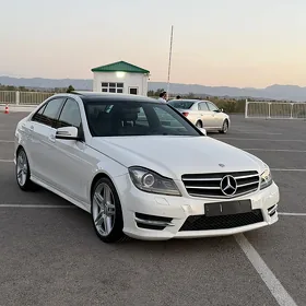 Mercedes-Benz C350 2010