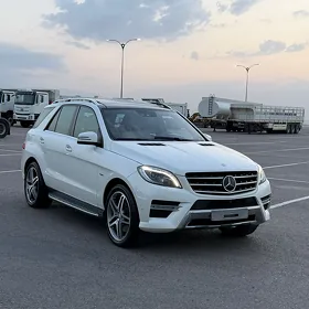 Mercedes-Benz ML400 2015