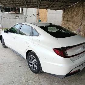 Hyundai Sonata 2022