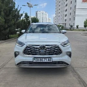 Toyota Highlander 2022