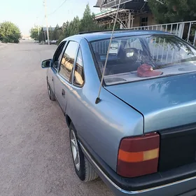 Opel Vectra 1990