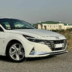 Hyundai Elantra 2021