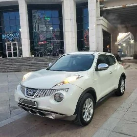Nissan JUKE 2012