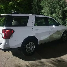 Ford Expedition 2024