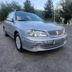 Nissan Sunny 2003