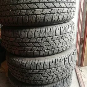 BRIDGESTONE 265 65 17