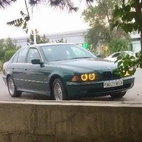 BMW E39 2000