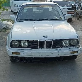 BMW 320 1989