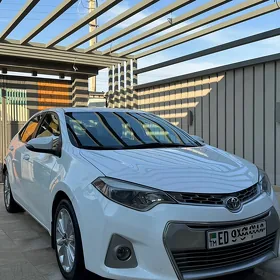 Toyota Corolla 2015