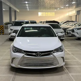 Toyota Camry 2017