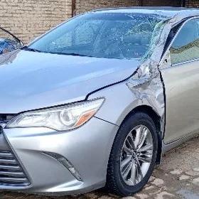 Toyota Camry 2016