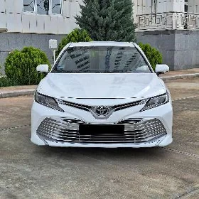 Toyota Camry 2020