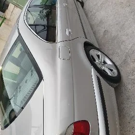 BMW E39 2001