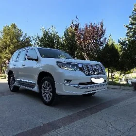Toyota Land Cruiser Prado 2022