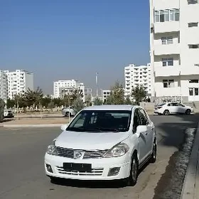 Nissan Versa 2010